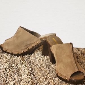 Cloudwalker Faux Suede Platform Comfortable Slides Sz 10W